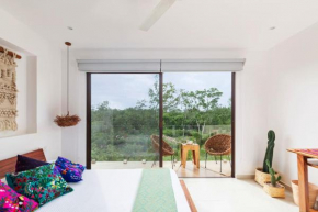 ZAAZIL, JUNGLE VIEW & GREAT POOL 100MB FIBER WIFI!